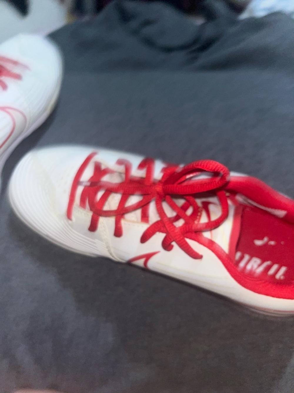 Nike White and Red Training Sneakers - Picture 10 of 10